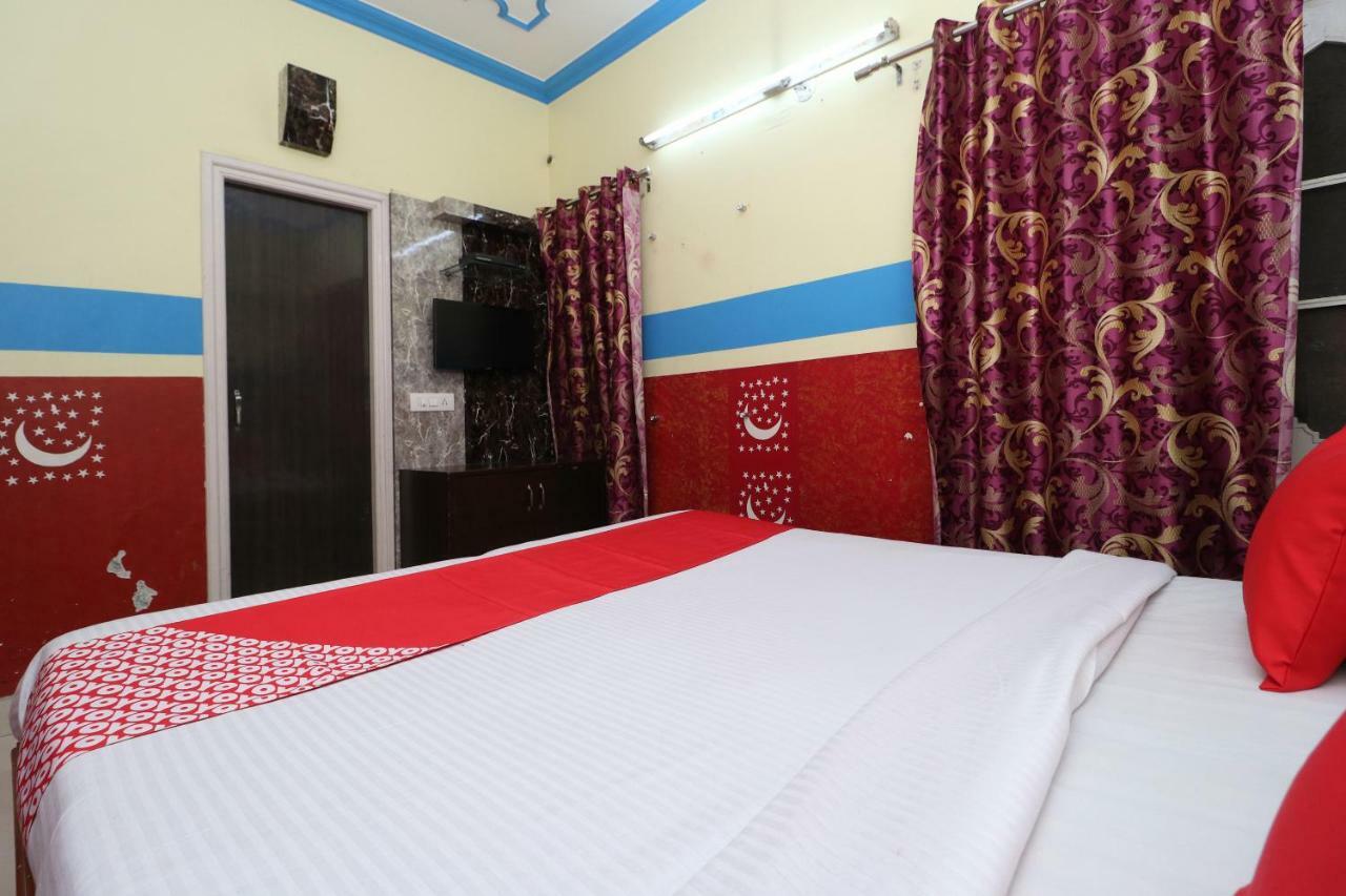 Oyo 30100 Lucky Guest House Amritsar Exterior photo